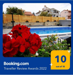 Apartment Brioni Sea,Garden,Poll view & Hot Tub 2 plus 2 80m2 tiki bar